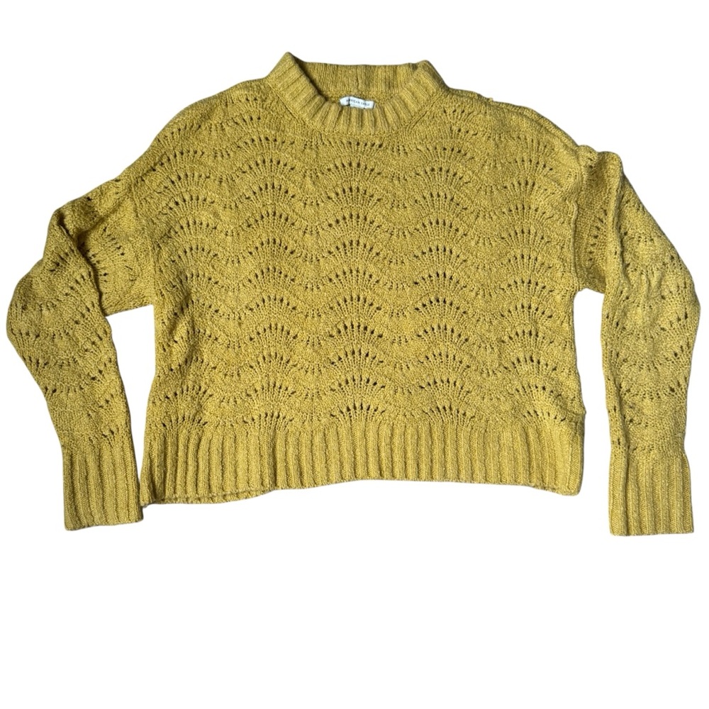 American Eagle Outfitters Yellow Gold Sweater Size Medium